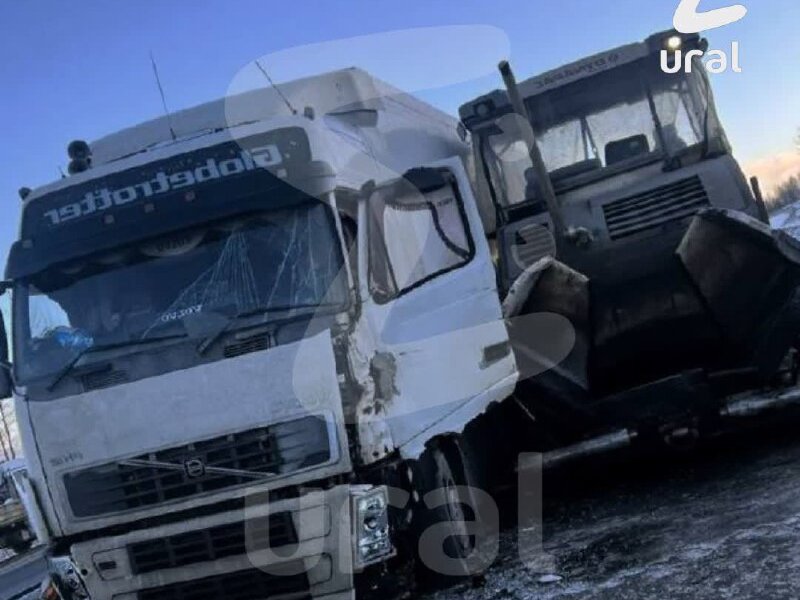 Крупное ДТП на трассе Пермь-Екатеринбург привело к многокилометровой пробке