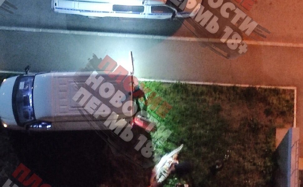 В Орджоникидзевском районе Перми из окна выпала женщина