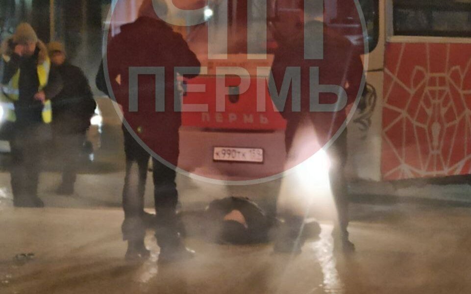 В Перми водитель автобуса сбил 37-летнего мужчину