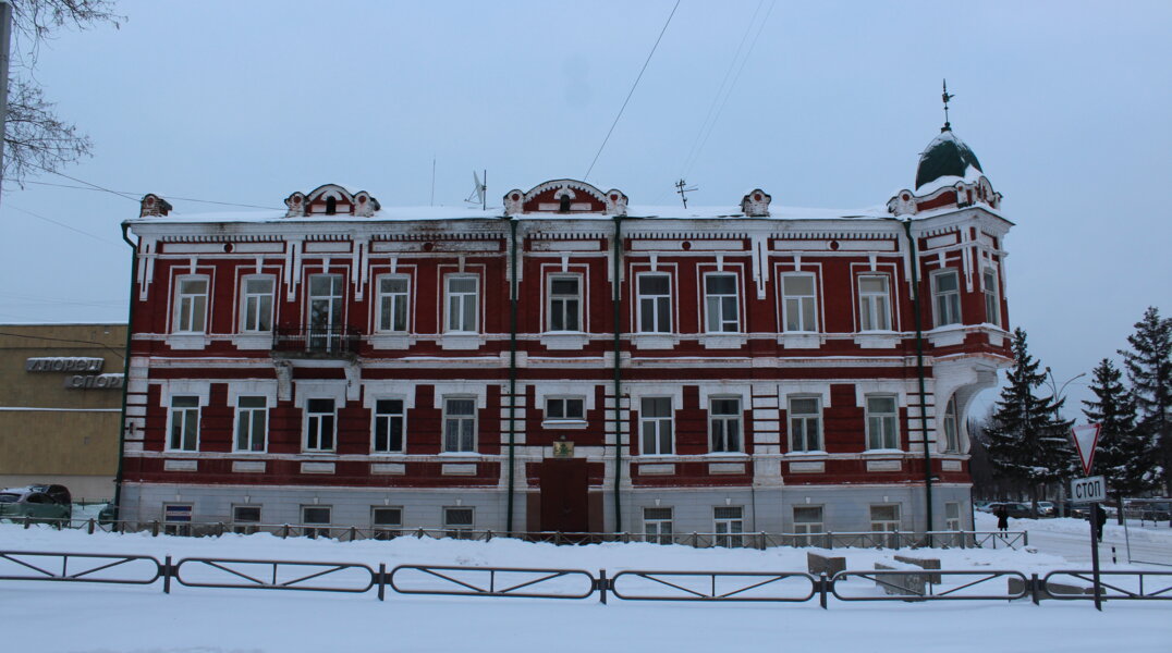 В Перми начался ремонт исторического здания на улице Сибирской