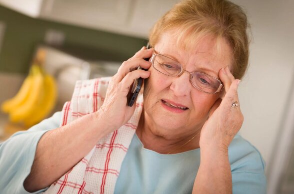 В Перми мошенники вымогали деньги у семьи якобы похищенной пенсионерки