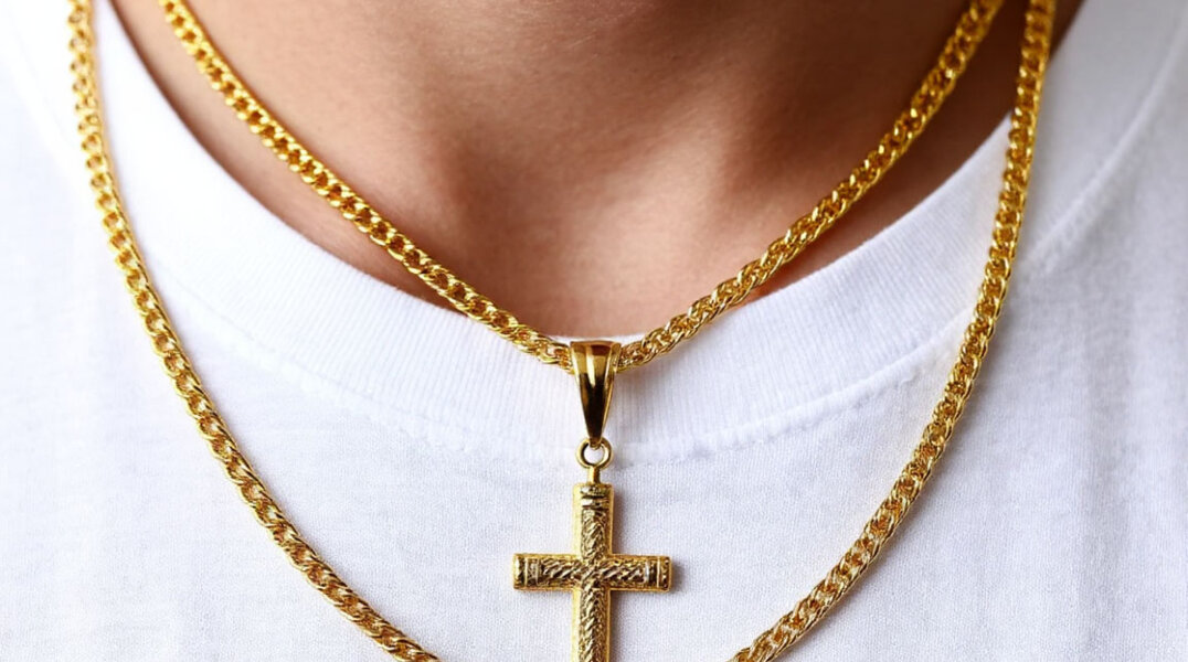 В Прикамье осудили мужчину, сдавшего в ломбард чужие украшения за 228 тысяч рублей