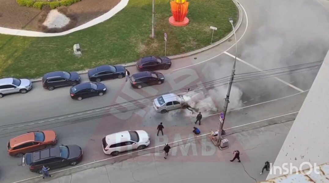 В центре Перми 12 мая горела машина