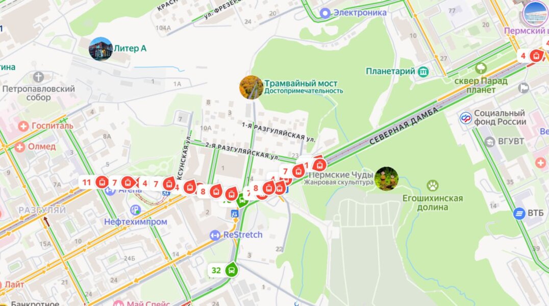 В Перми в районе Северной дамбы возникла пробка из трамваев