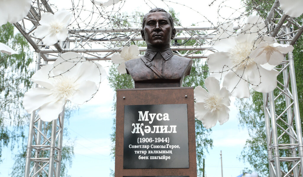 На Сабантуе в Барде прошло открытие Ледовой арены «Барда» и сквера имени М.Джалиля