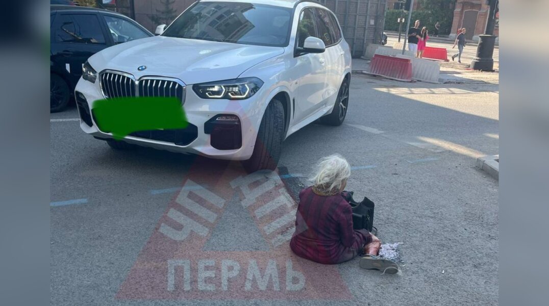 В центре Перми 83-летняя женщина попала под колеса BMW