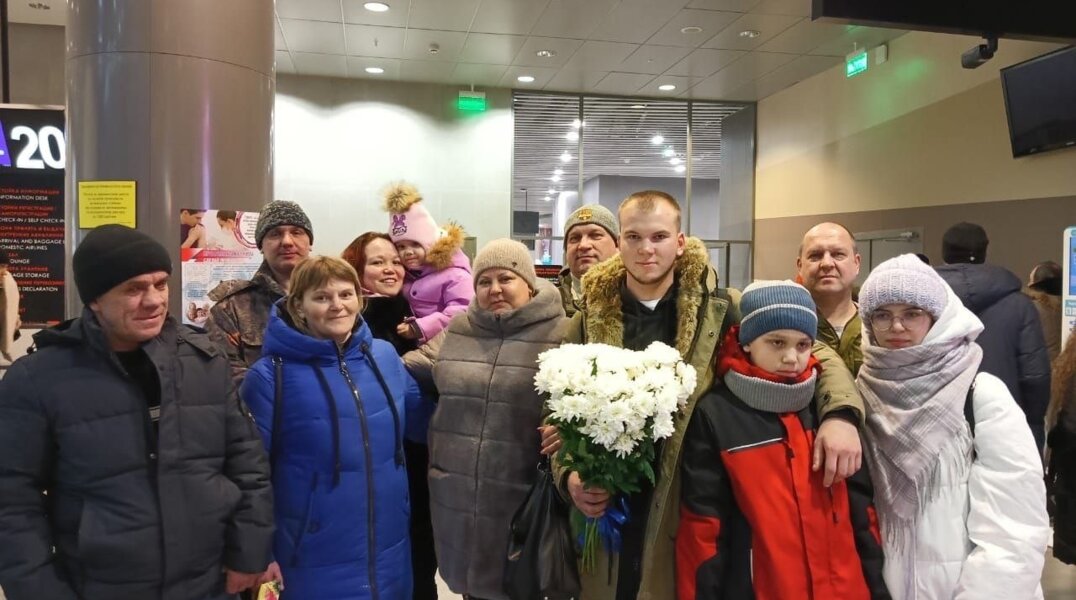 Высвобожденный из плена пермяк приехал домой