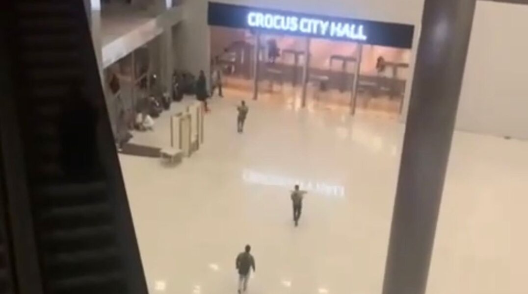 Появились первые кадры стрельбы в московском "Крокусе"