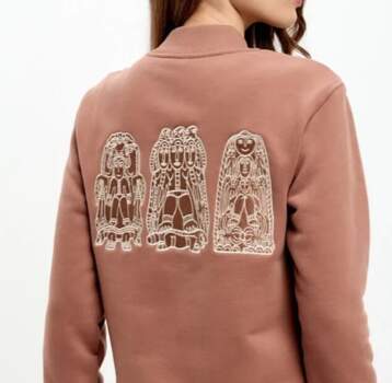 ​Московский бренд создал линейку одежды с Пермским звериным стилем 