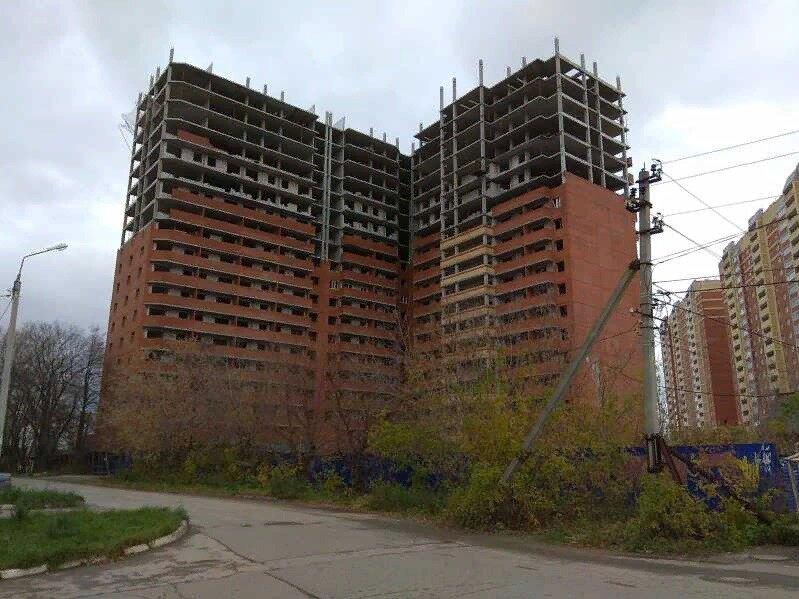 Проблемный дом по ул. Старцева, 143 сдадут через полтора года