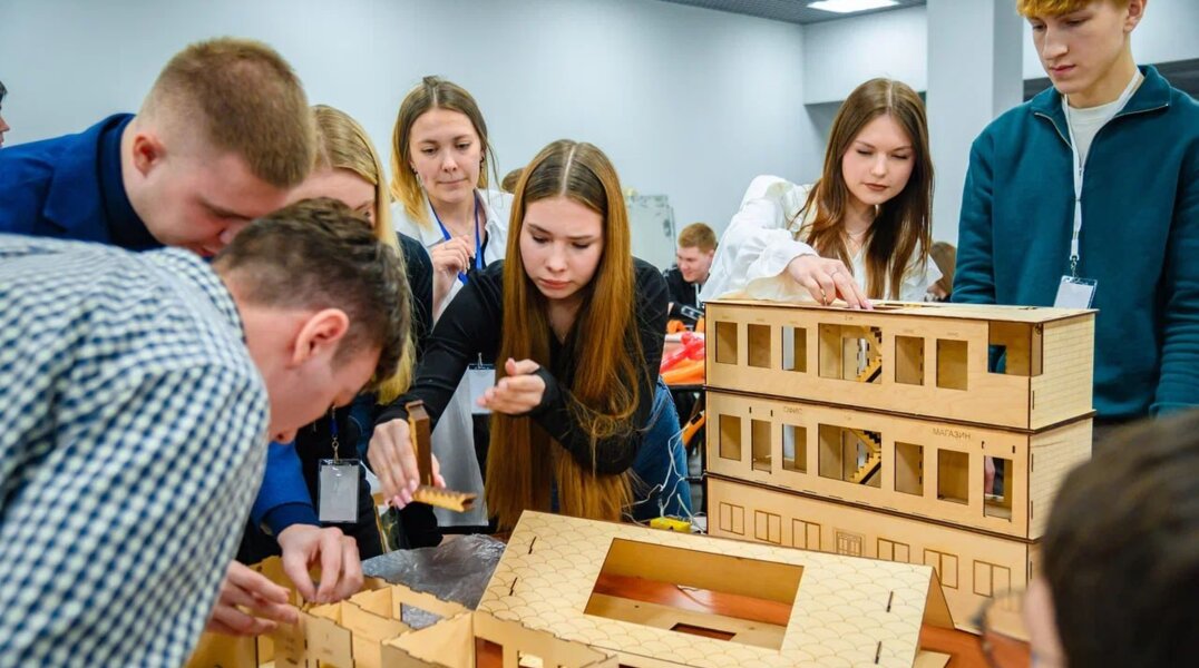 В Перми более 600 студентов и школьников приняли участие в форуме «Молодой специалист – строитель будущего»