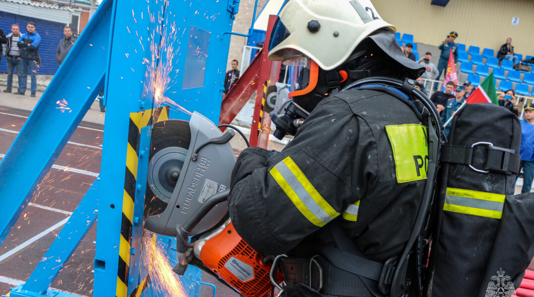 Пермский огнеборец вошел в тройку победителей на Всероссийских соревнованиях МЧС