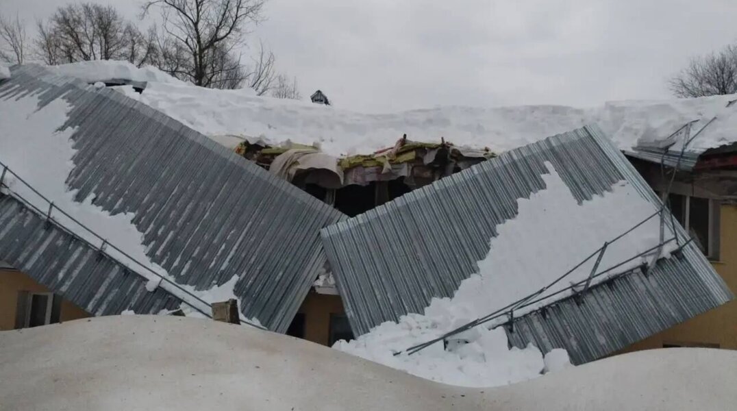 В Прикамье завели уголовные дела после обрушения кровель трёх домов