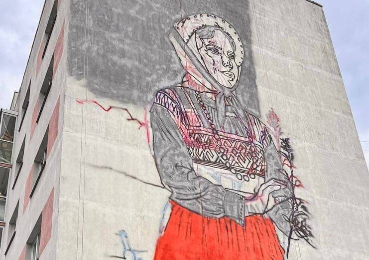 На фасаде дома в Перми появится портрет коми-пермяцкой красавицы