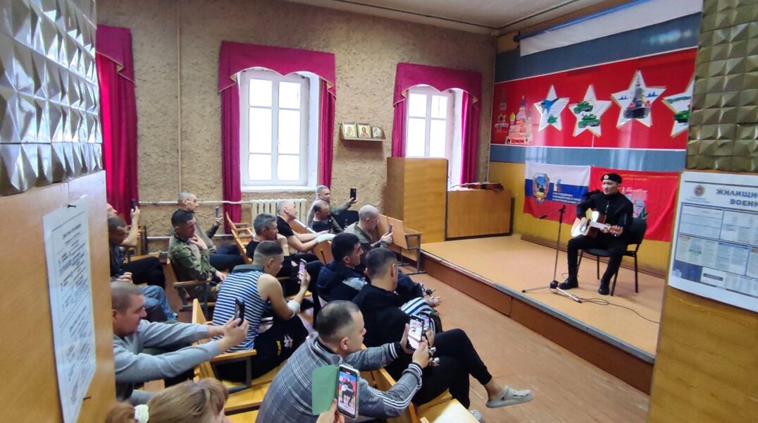 В Перми ветераны Афгана и Чечни спели для раненых бойцов СВО