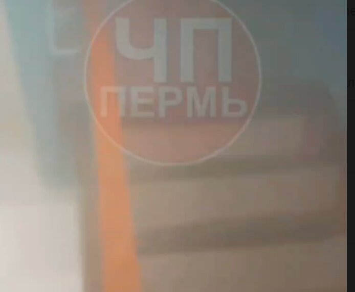 Пермяки жалуются на неожиданный «хамам» в подъезде жилого дома