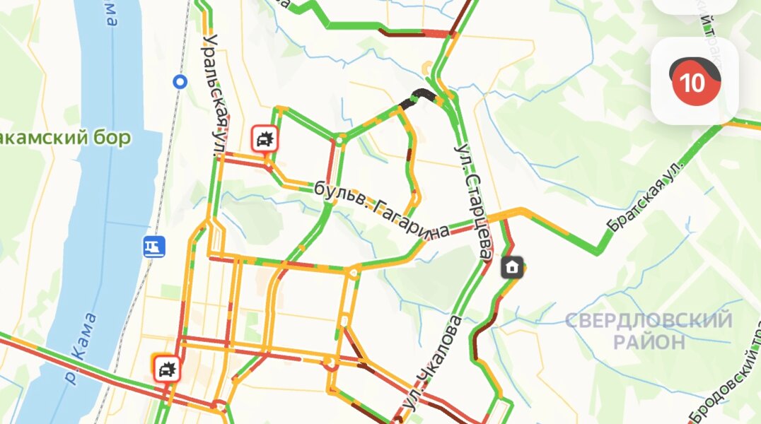Пермь накануне 23 февраля встала в десятибалльных пробках