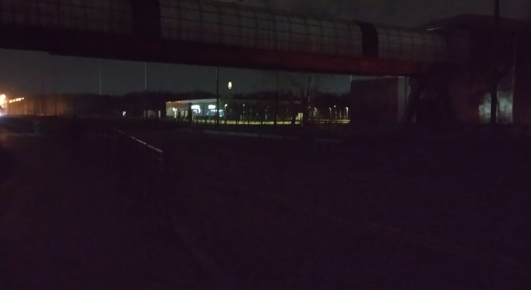 В Перми вечером 24 апреля погасли фонари на шоссе Космонавтов