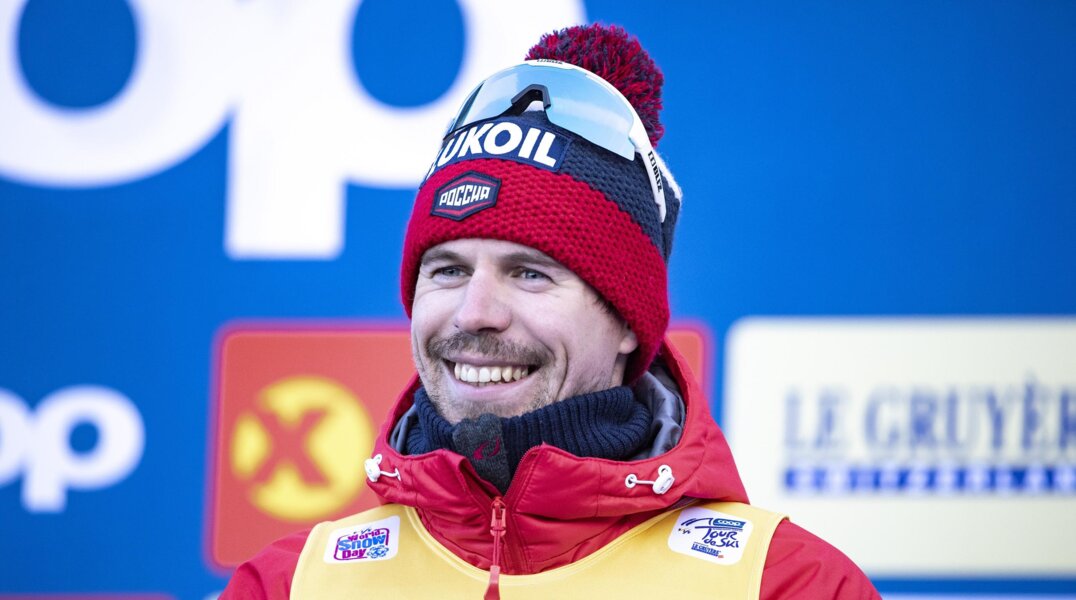 Чемпион мира по лыжам Сергей Устюгов передал пермскому спортсмену свои лыжи