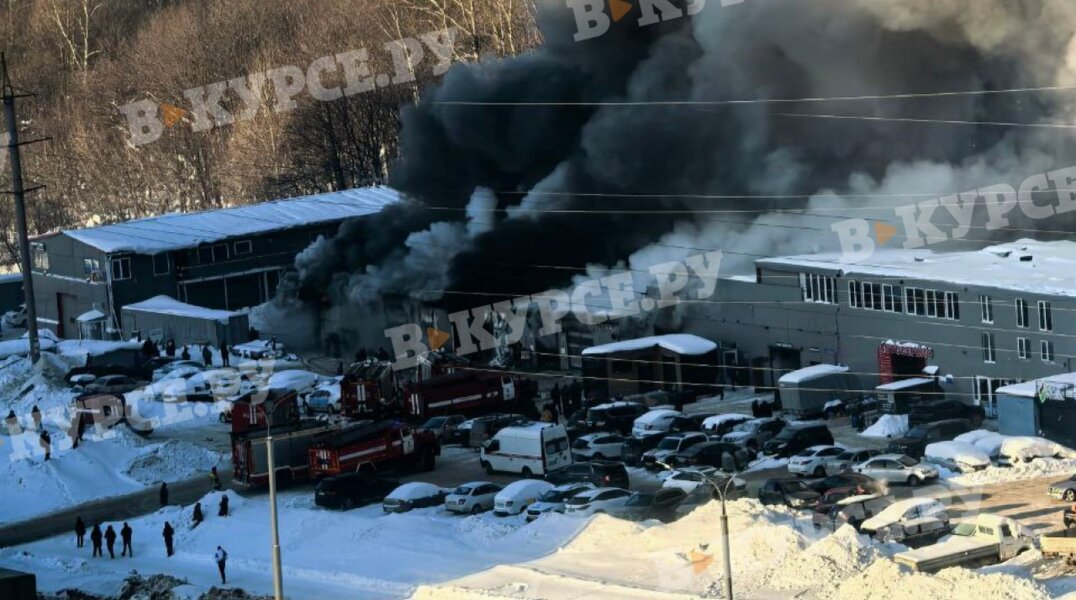 В Перми на улице Старцева произошел сильный пожар
