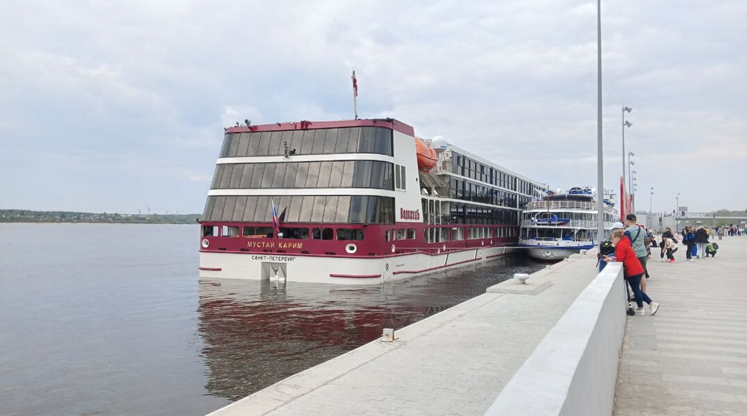 В Перми из-за теплой погоды продлили навигацию прогулочных теплоходов