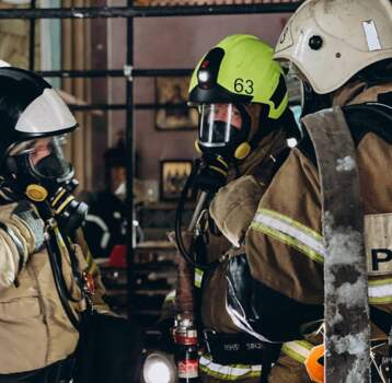 ​Минтербез Прикамья: пожарные работают посменно и полностью обеспечены питанием