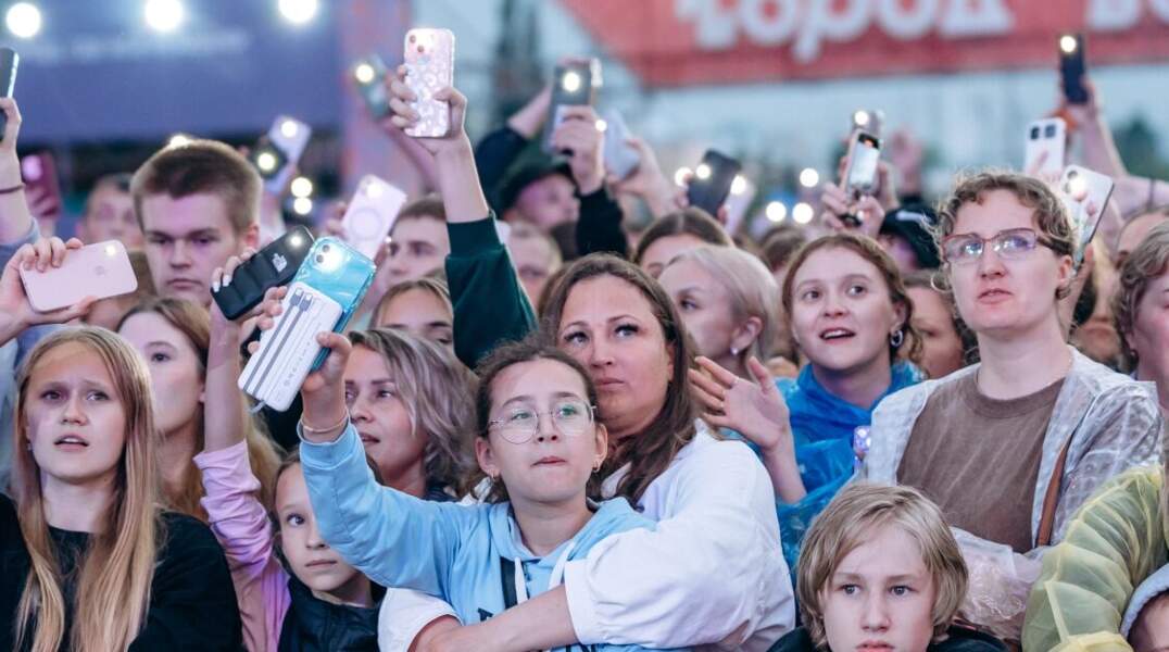 Анна Немченко и Тося Чайкина выступят на Дне молодежи в Перми