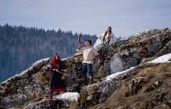 Пермские музыканты дебютировали на стримингах с альбомом древней этнической музыки