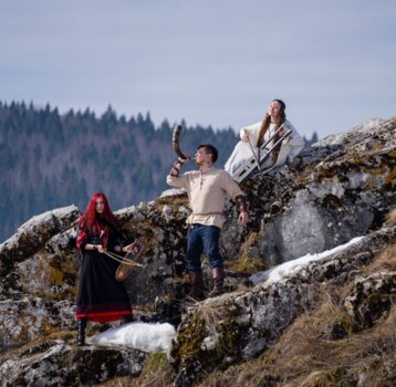 Пермские музыканты дебютировали на стримингах с альбомом древней этнической музыки