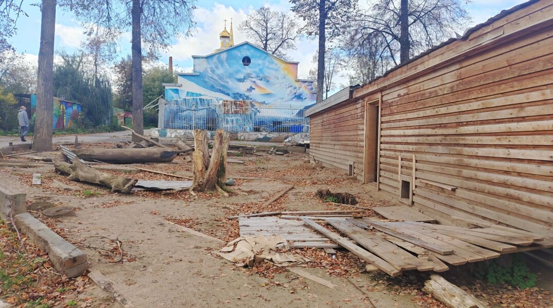 В Перми снесли основные здания на территории старого зоопарка