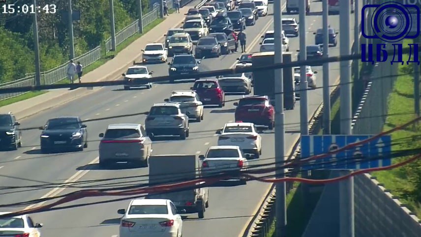 Подрядчик засыпал яму на Красавинском мосту, которая ранее стала причиной огромной пробки