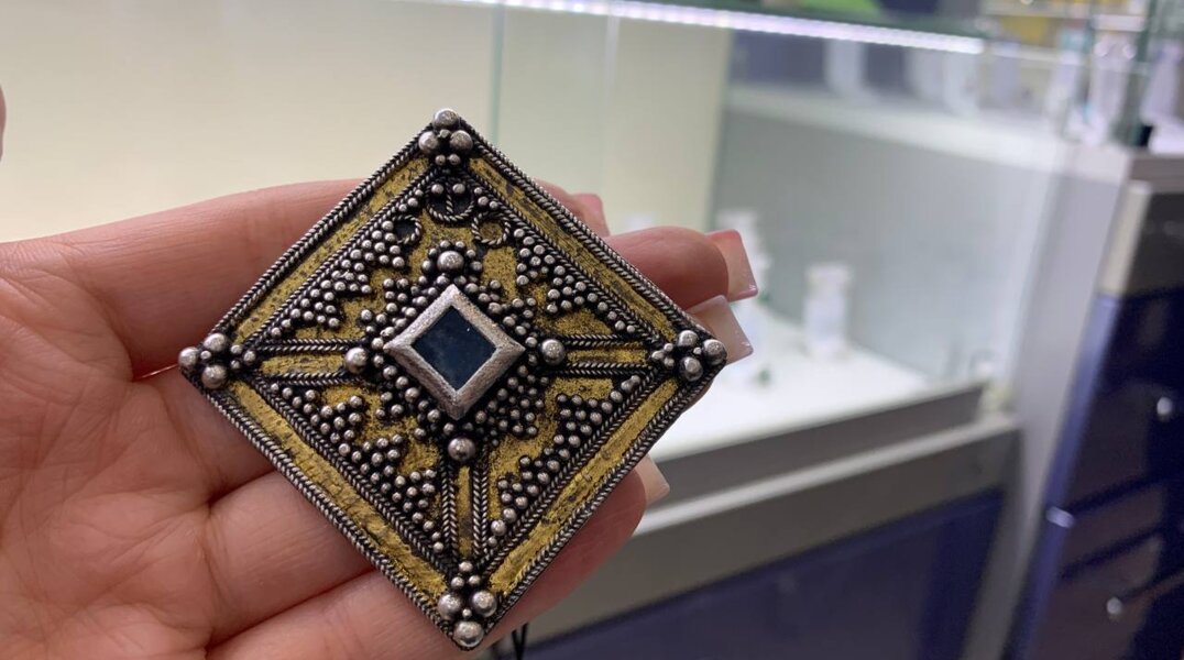 В Перми презентовали коллекцию серебряных украшений по мотивам трудов археологов