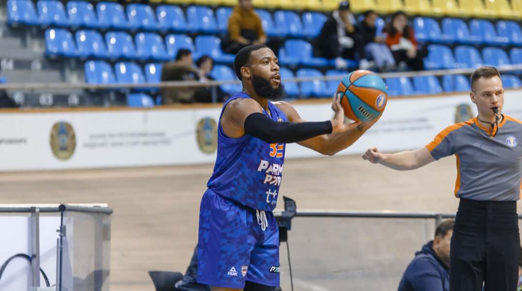 «Парма» проиграла кубанскому клубу в первом матче серии плей-офф