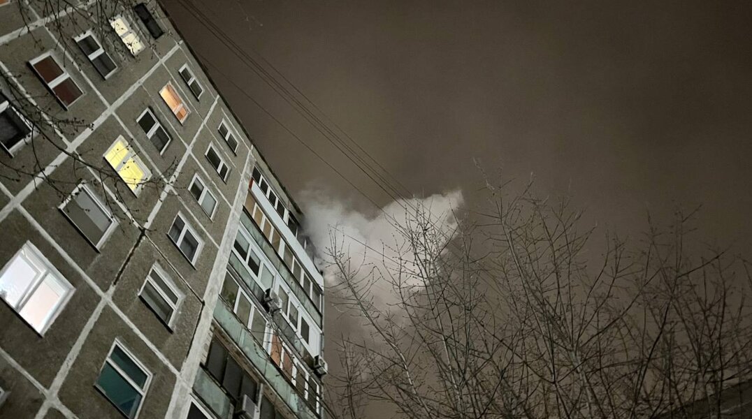 В Перми на балконе квартиры на проспекте Парковый произошел пожар