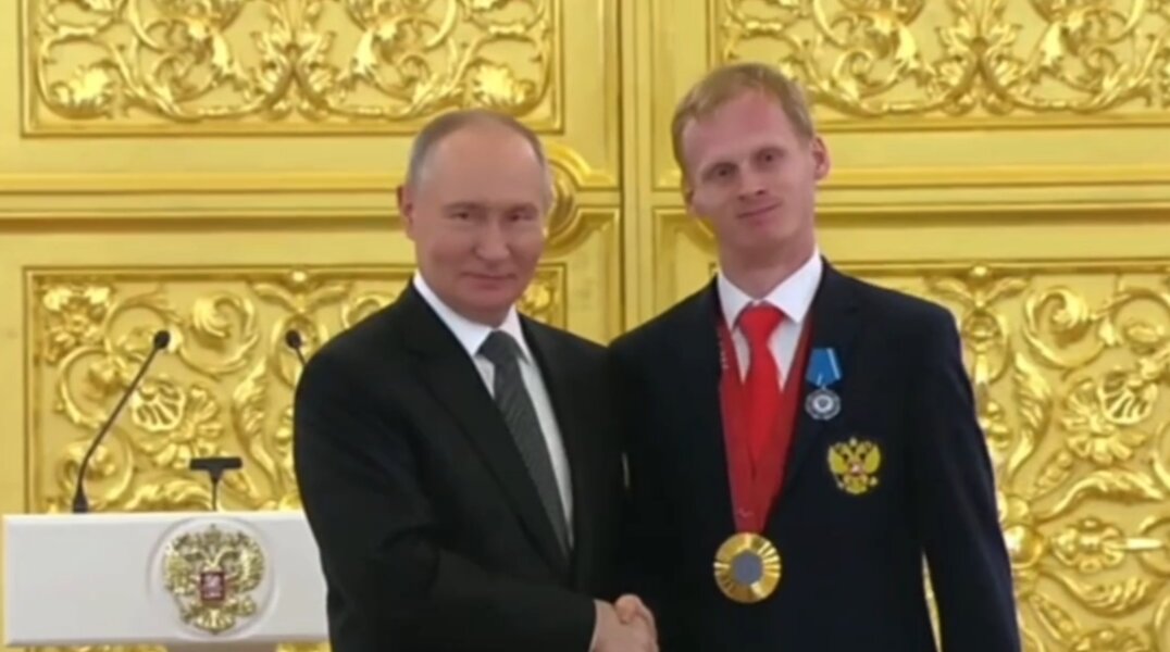 Президент Владимир Путин вручил пермскому спортсмену Орден Почета
