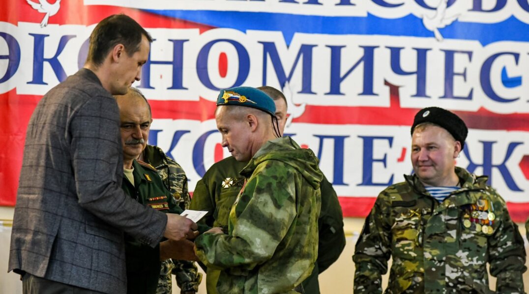 В Перми наградили казаков, вернувшихся с СВО