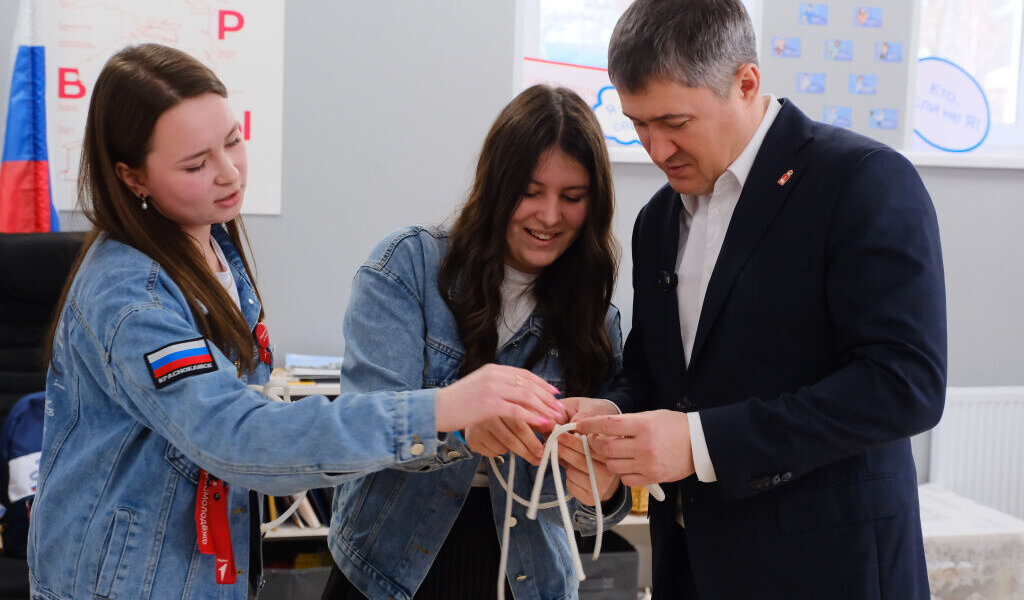 Губернатор Прикамья посетил обновленный молодежный центр в Краснокамске