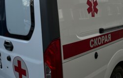 В утреннем ДТП на остановке в Перми пострадали три пешехода