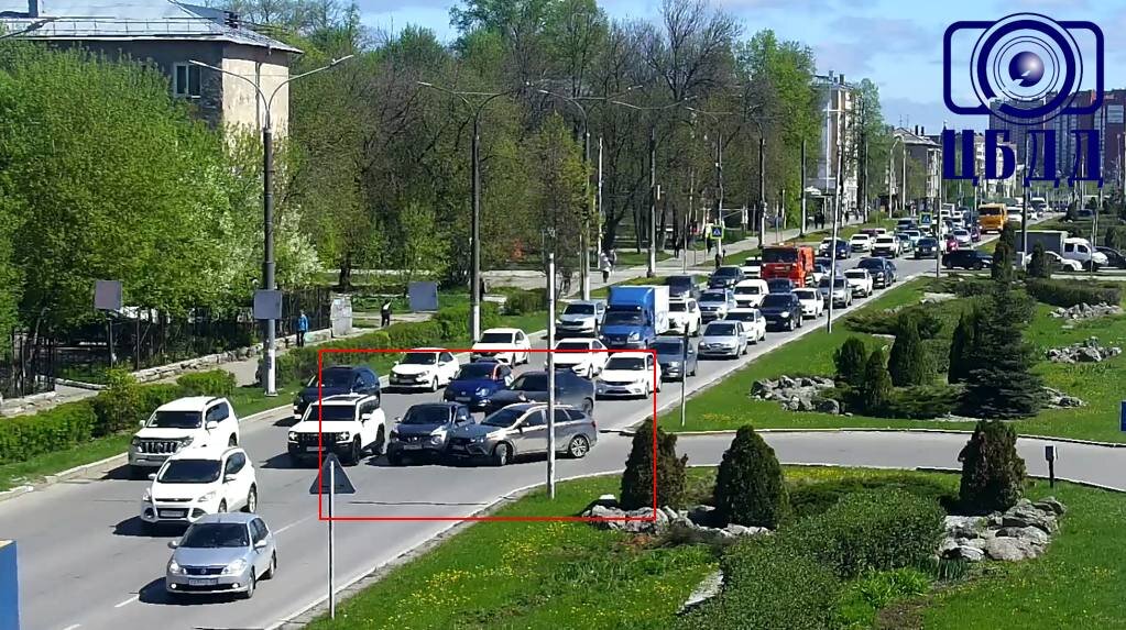 Авария на улице Чкалова создала пробку в направлении Стахановской в Перми