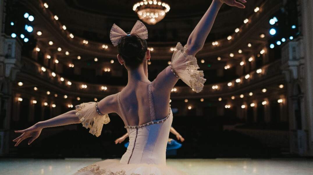 ​В сети обсуждают пермский балетный конкурс «Арабеск» из-за демонстрации флагов иностранных артистов