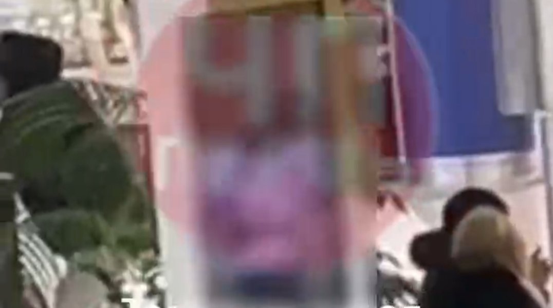 Пермякам показали порно в ТРК «Семья» на терминале навигации