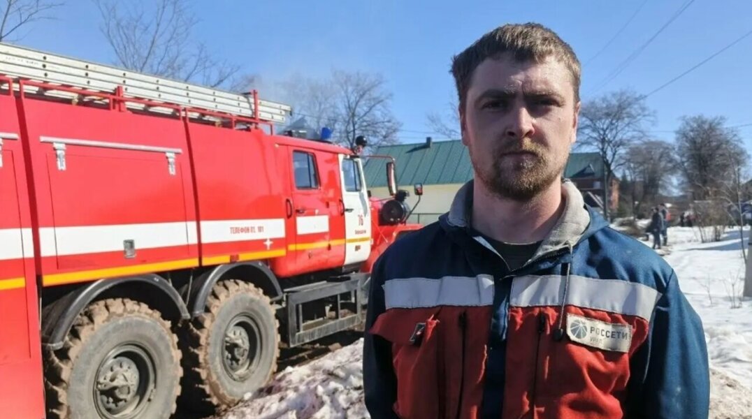 Электромонтер из Верещагино спас женщину на пожаре