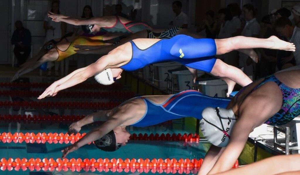 На Чемпионате и Первенстве Пермского края по плаванию разыграли 90 комплектов наград