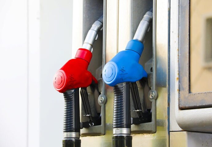 Пермяку руководство заправки выплатит 137 тысяч рублей за ошибку своего сотрудника