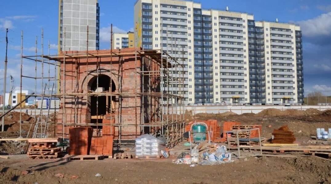 Православную часовню в пермском ЖК «Медовый» достроят до конца года