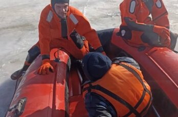 ​В Перми рыбак уплыл на льдине на полкилометра от берега