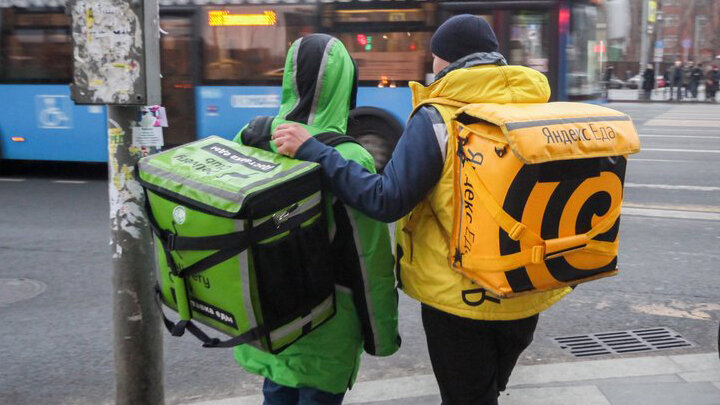 «За что платить?»: пермских доставщиков еды просят дополнительно оплачивать багаж