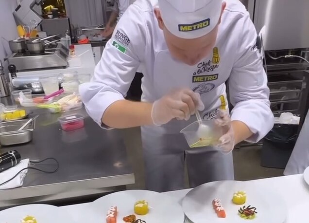 Победитель шоу "Молодые ножи" из Перми рассказал об участии в чемпионате Chef a la Russe