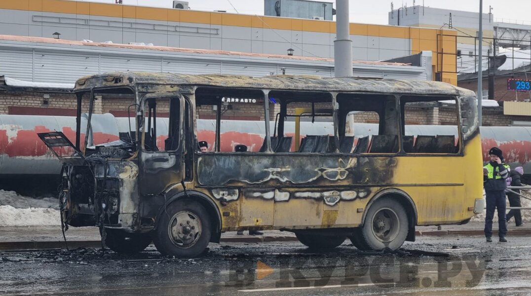 В Перми загорелся автобус