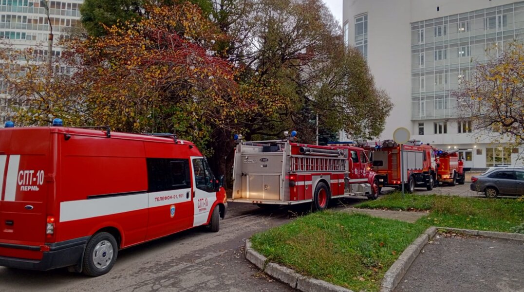 Пермяков напугала колонна из шести пожарных машин у здания суда